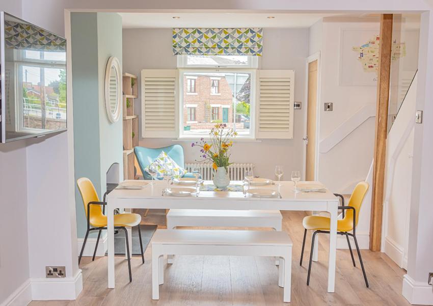 Modern 3-Bed House On Tarporley High Street Villa Buitenkant foto
