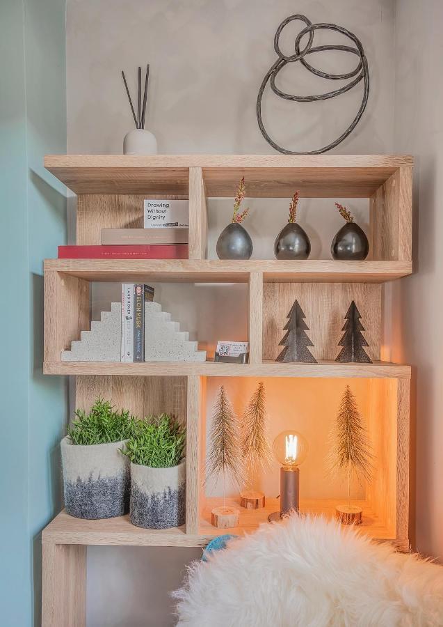 Modern 3-Bed House On Tarporley High Street Villa Buitenkant foto